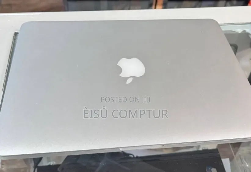 New Laptop Apple MacBook 2015 16GB Intel Core i5 SSD 512GB