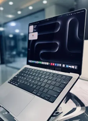 New Laptop Apple MacBook Pro 2021 M1 16GB Apple M1 Pro SSD 512GB