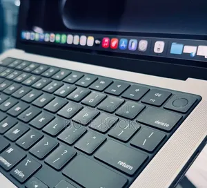 New Laptop Apple MacBook Pro 2021 M1 16GB Apple M1 Pro SSD 512GB