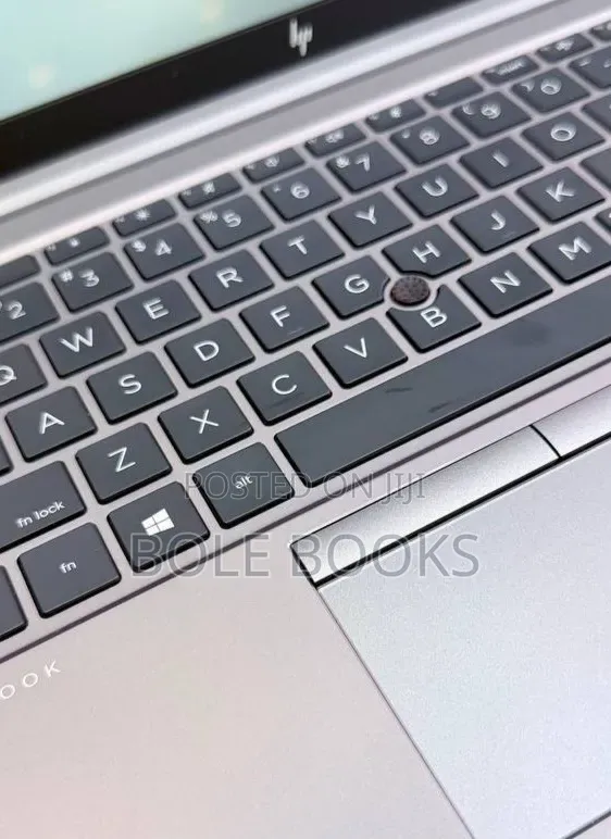 New Laptop Apple MacBook Pro 2021 M1 16GB Apple M1 Pro SSD 512GB