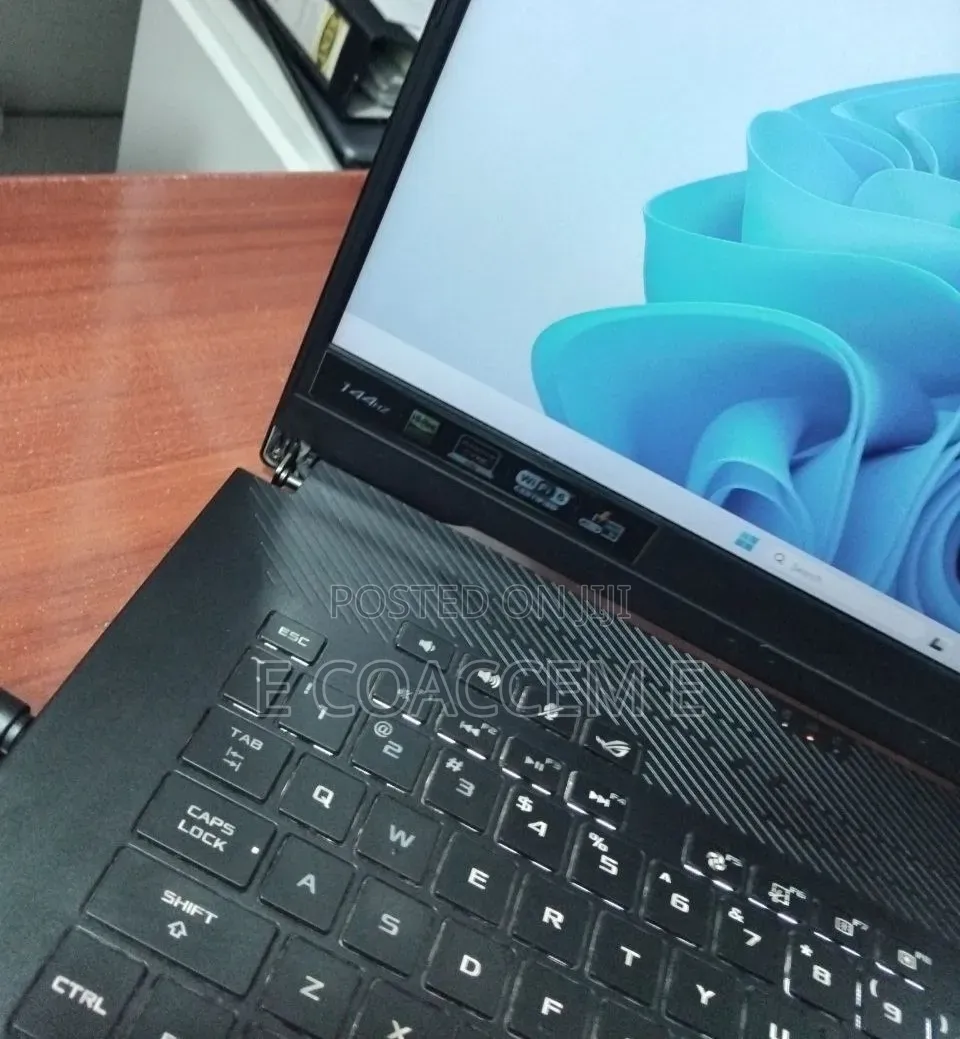 Laptop Asus 16GB AMD Ryzen 7 SSD 512GB