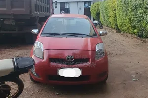 Toyota Yaris 1.0 VVT-i 2008 Red