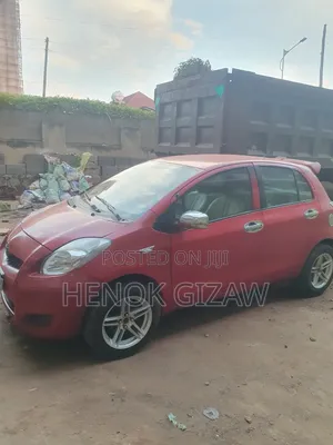 Toyota Yaris 1.0 VVT-i 2008 Red