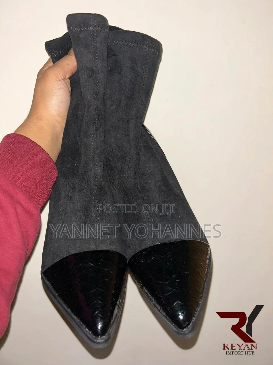 Women’s Black Pointed-Toe Boots – Stylish Elegant Fashion Boots