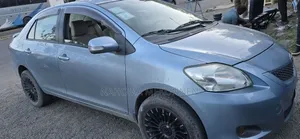 Toyota Yaris 2010 Blue