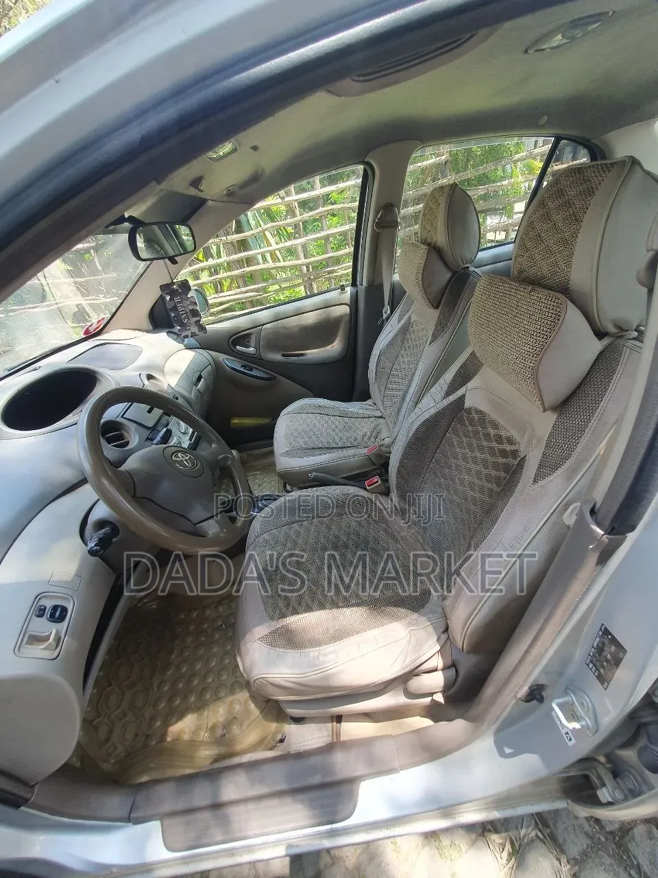 Toyota Platz 2005 Silver