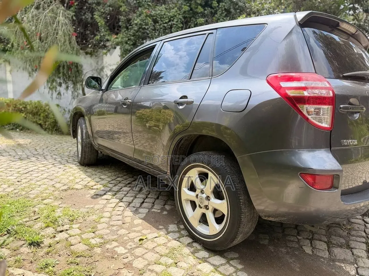 Toyota RAV4 2011 Gray