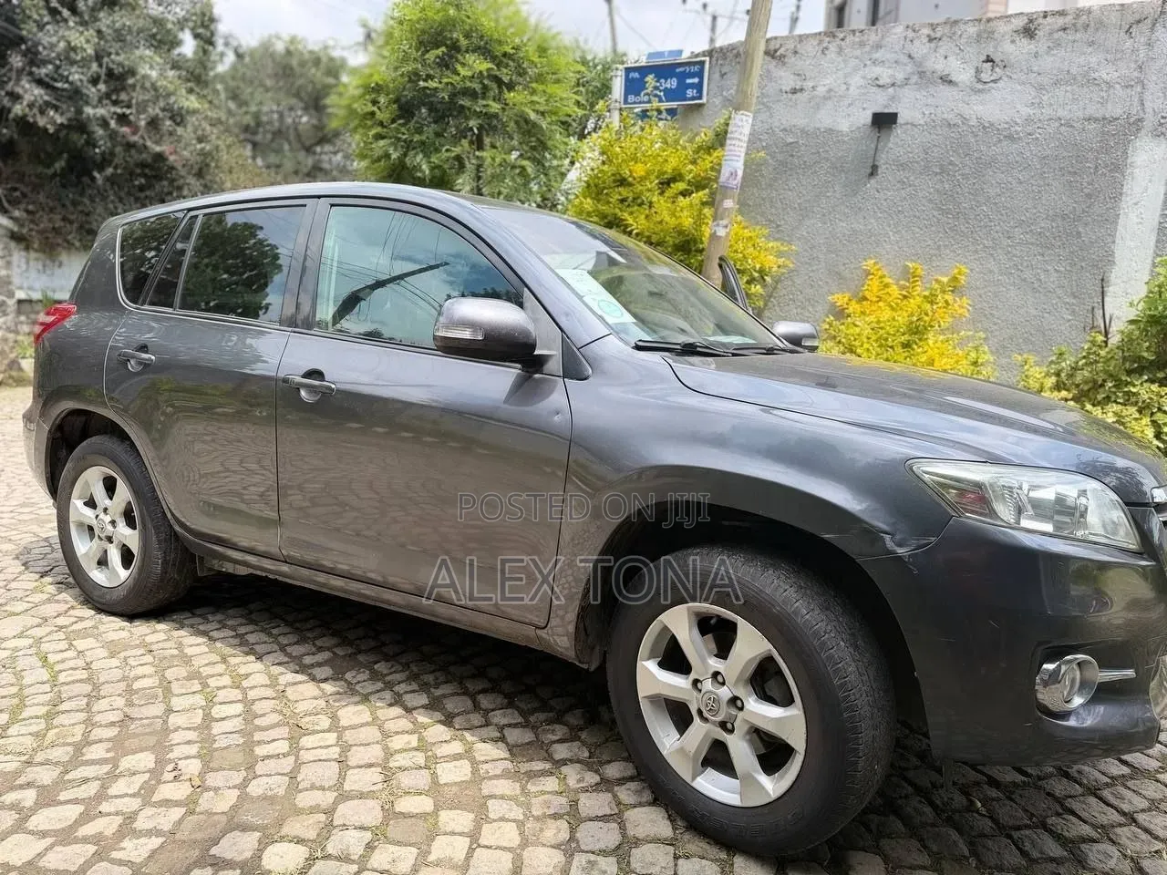 Toyota RAV4 2011 Gray