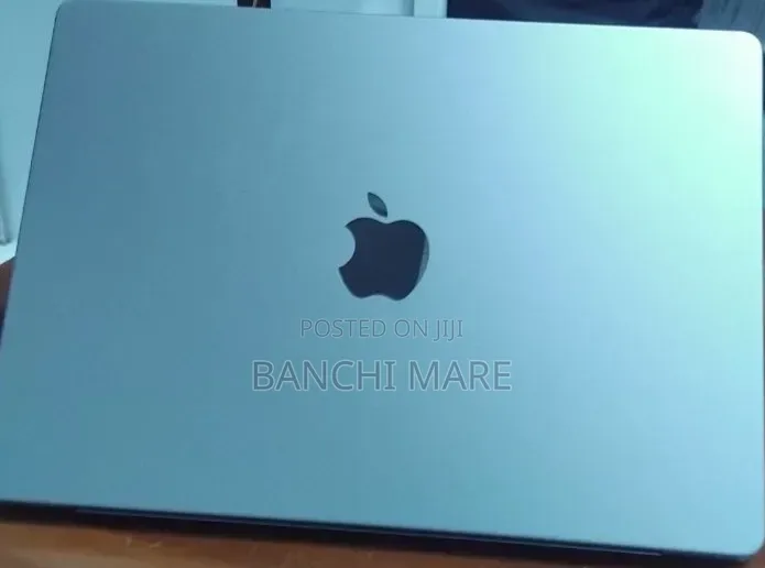 New Laptop Apple MacBook Pro 2021 M1 32GB Apple M1 Pro SSD 512GB