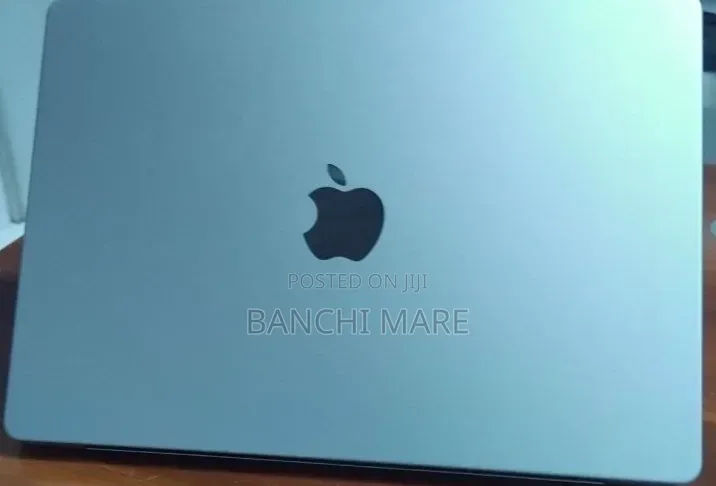 New Laptop Apple MacBook Pro 2021 M1 32GB Apple M1 Pro SSD 512GB