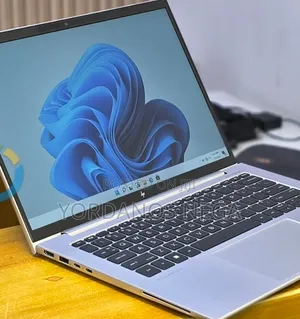 New Laptop HP EliteBook 840 G10 16GB Intel Core i7 SSD 512GB