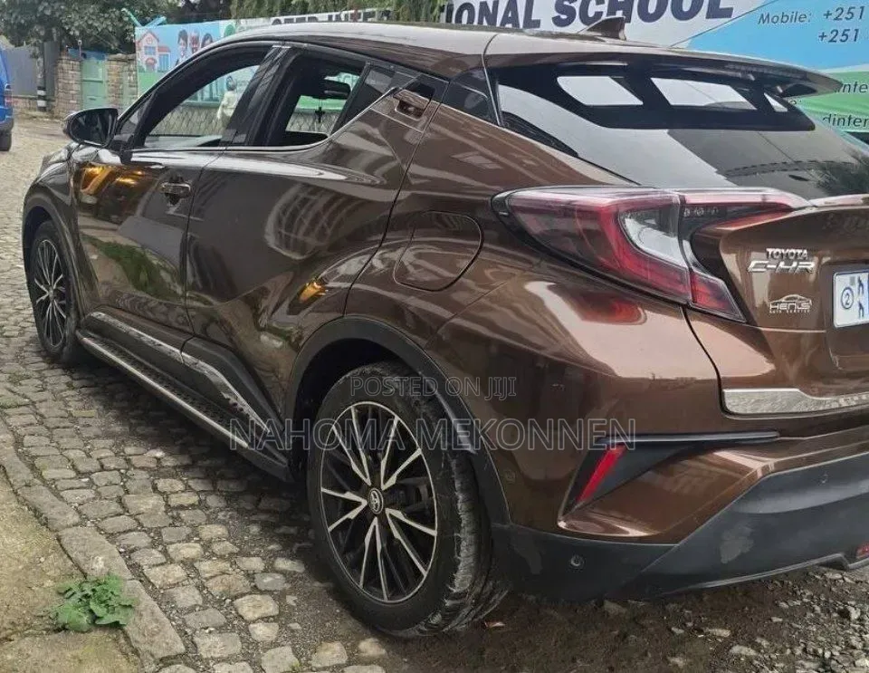 Toyota C-HR 2018 Brown