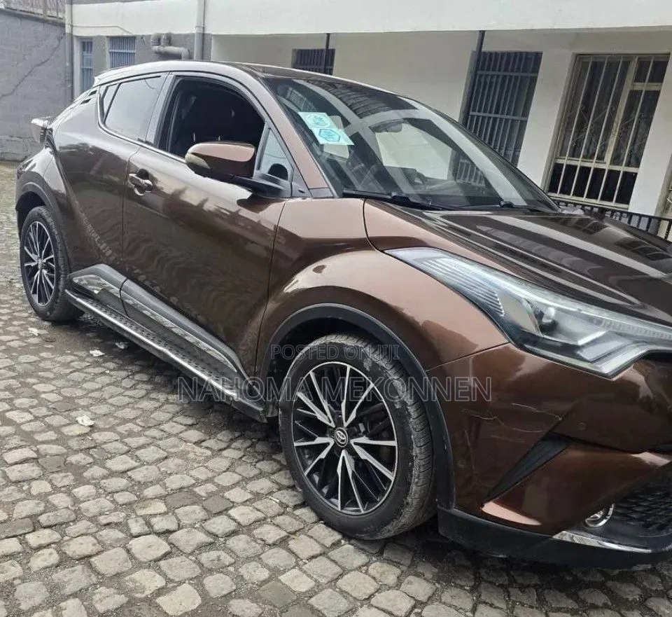 Toyota C-HR 2018 Brown