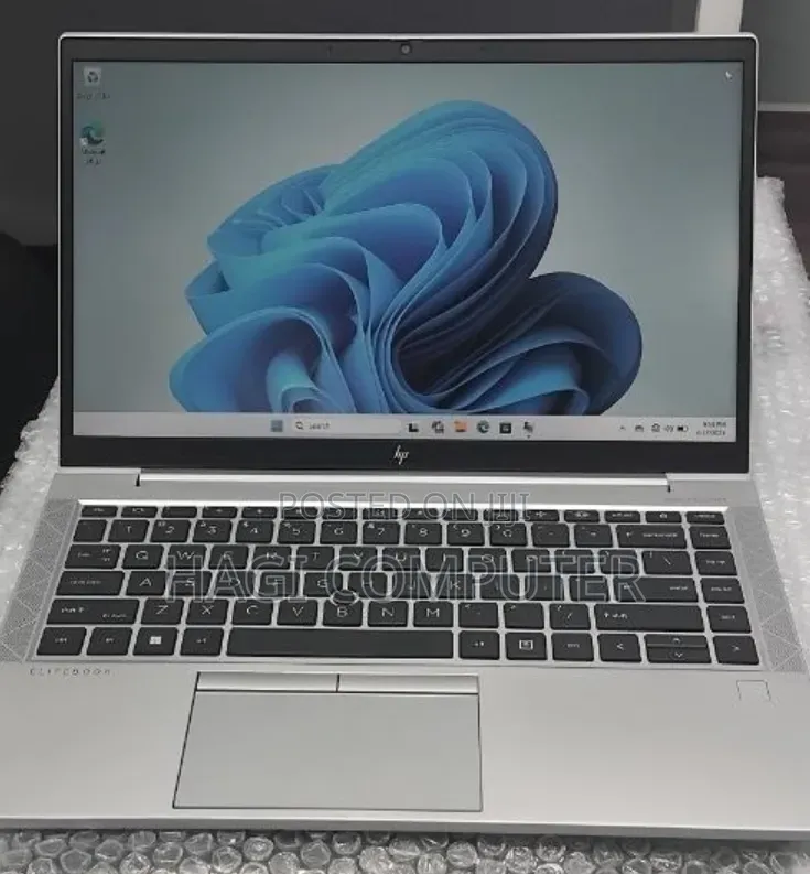 New Laptop HP EliteBook 840 G8 16GB AMD Ryzen 5 SSD 512GB