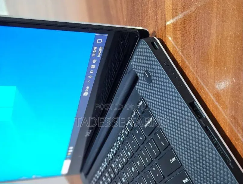 New Laptop Dell XPS 15 16GB Intel Core i7 SSD 512GB