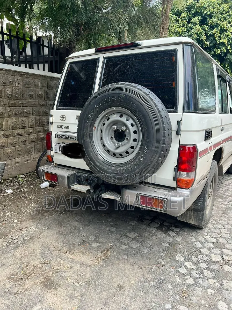 Toyota Land Cruiser 2017 White