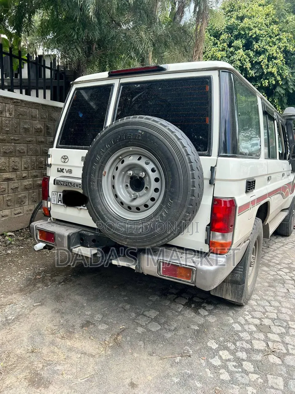 Toyota Land Cruiser 2017 White