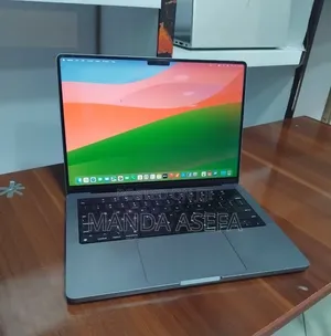 New Laptop Apple MacBook Pro 2021 M1 32GB Apple M1 Pro SSD 512GB