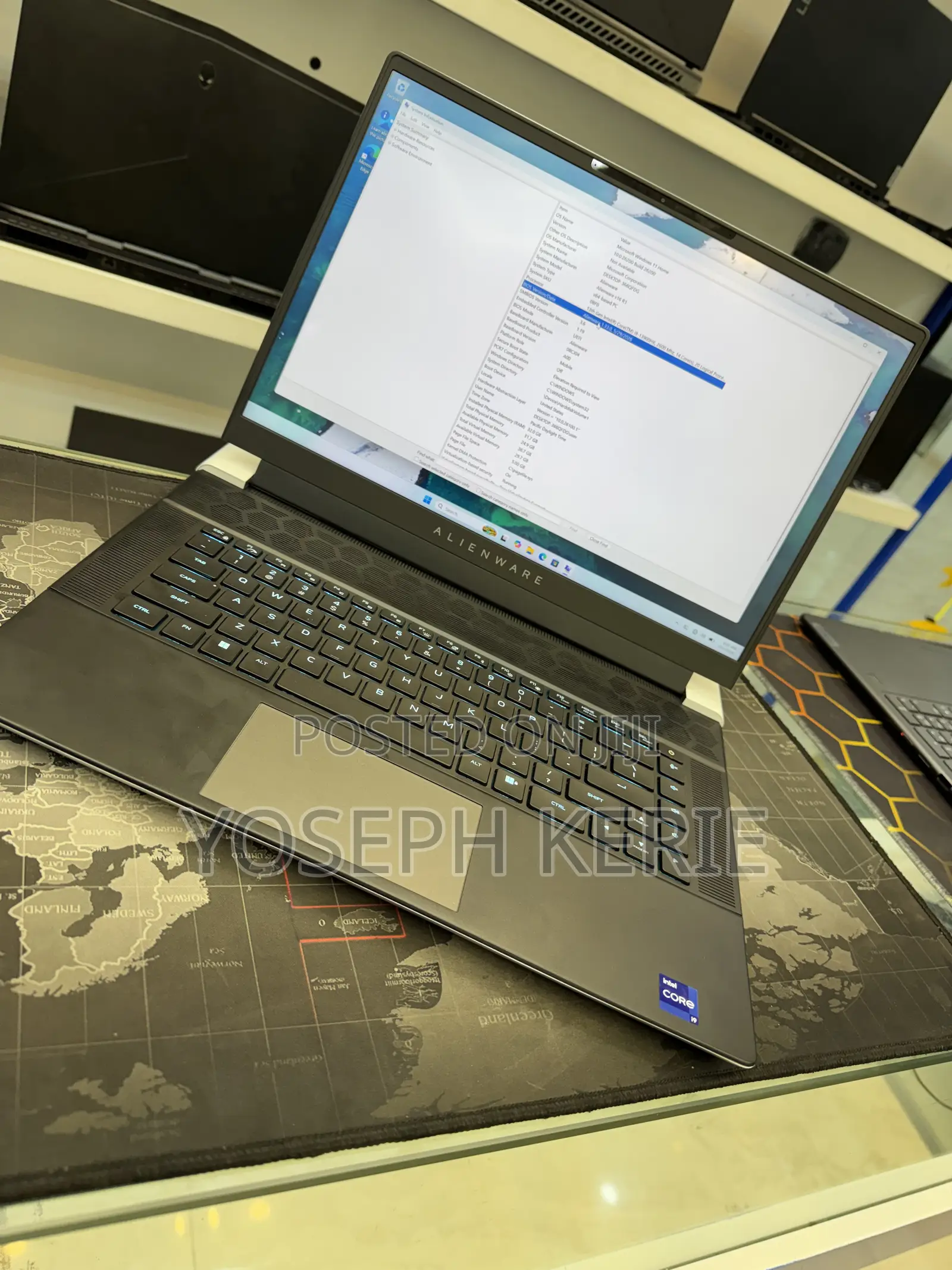New Laptop Dell Allienware M18 R1 32GB Intel Core i9 SSD 1T
