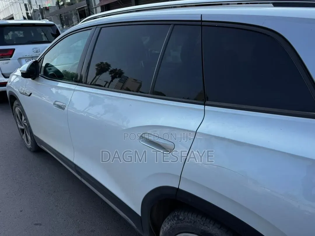 Volkswagen ID.6 2022 White