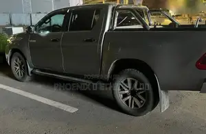 Toyota Hilux 2020 Gray