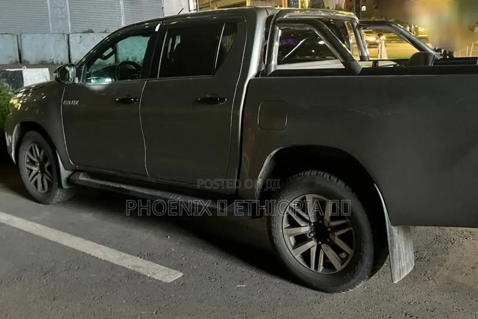 Toyota Hilux 2020 Gray