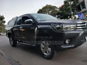 Toyota Hilux 2017 Black
