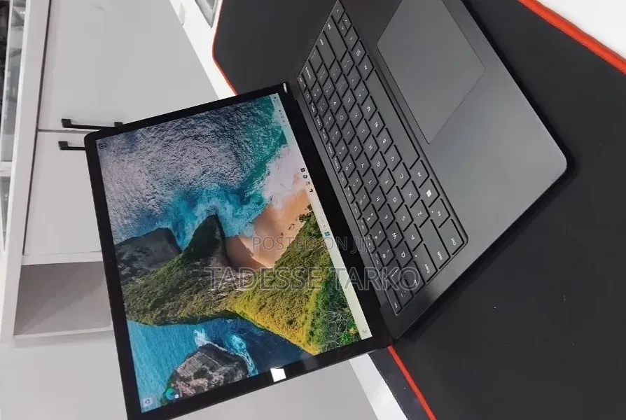 New Laptop Microsoft Surface Laptop 5 16GB Intel Core i7 SSD 256GB