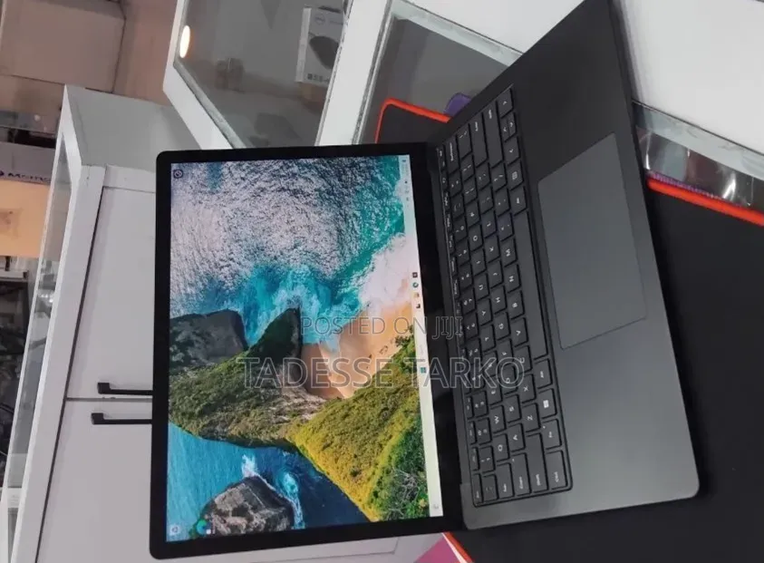 New Laptop Microsoft Surface Laptop 5 16GB Intel Core i7 SSD 256GB