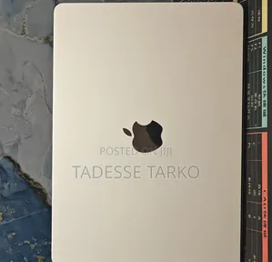 New Laptop Apple MacBook Air 2022 M2 8GB Apple M2 SSD 256GB
