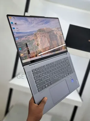 New Laptop Lenovo Yoga 710 32GB Intel Core Ultra 7 SSD 1T