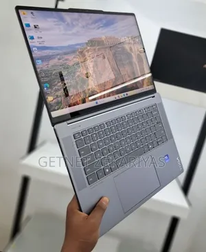 New Laptop Lenovo Yoga 710 32GB Intel Core Ultra 7 SSD 1T
