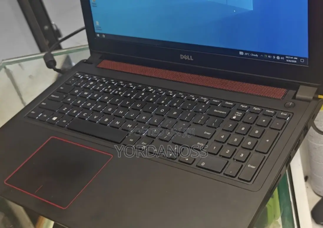 New Laptop Dell Inspiron 15 8GB Intel Core i7 HDD+SSD 500GB
