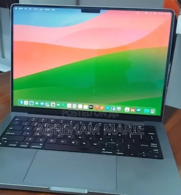 New Laptop Apple MacBook Pro 2021 M1 32GB Apple M1 Pro SSD 512GB