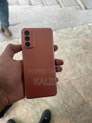 Samsung Galaxy F23 128 GB Orange