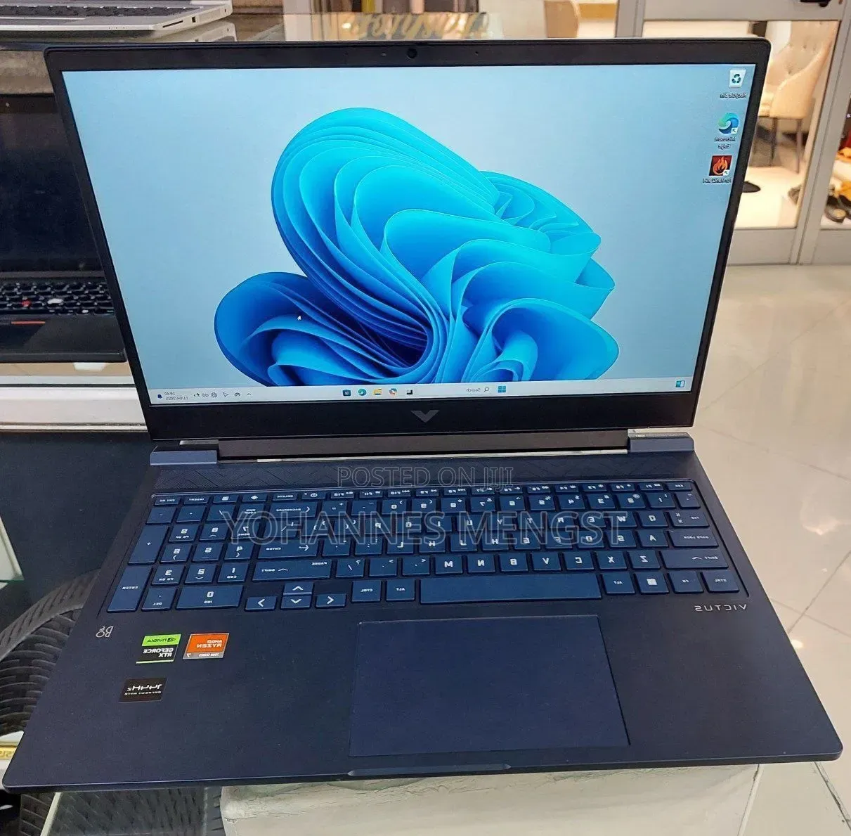 New Laptop HP Victus 16 8GB AMD Ryzen 7 SSD 1T