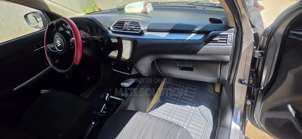 Suzuki Dzire 2022 Silver
