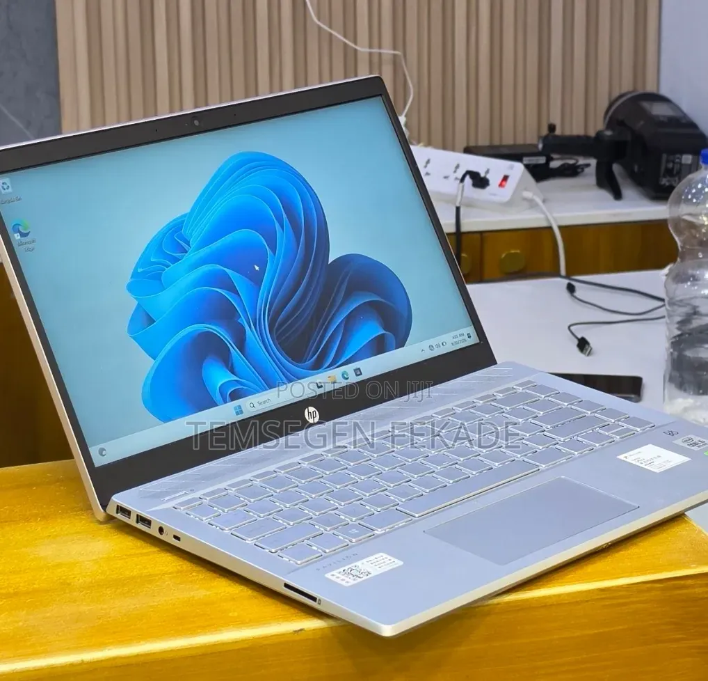 New Laptop HP Pavilion 14 16GB Intel Core i5 SSD 512GB