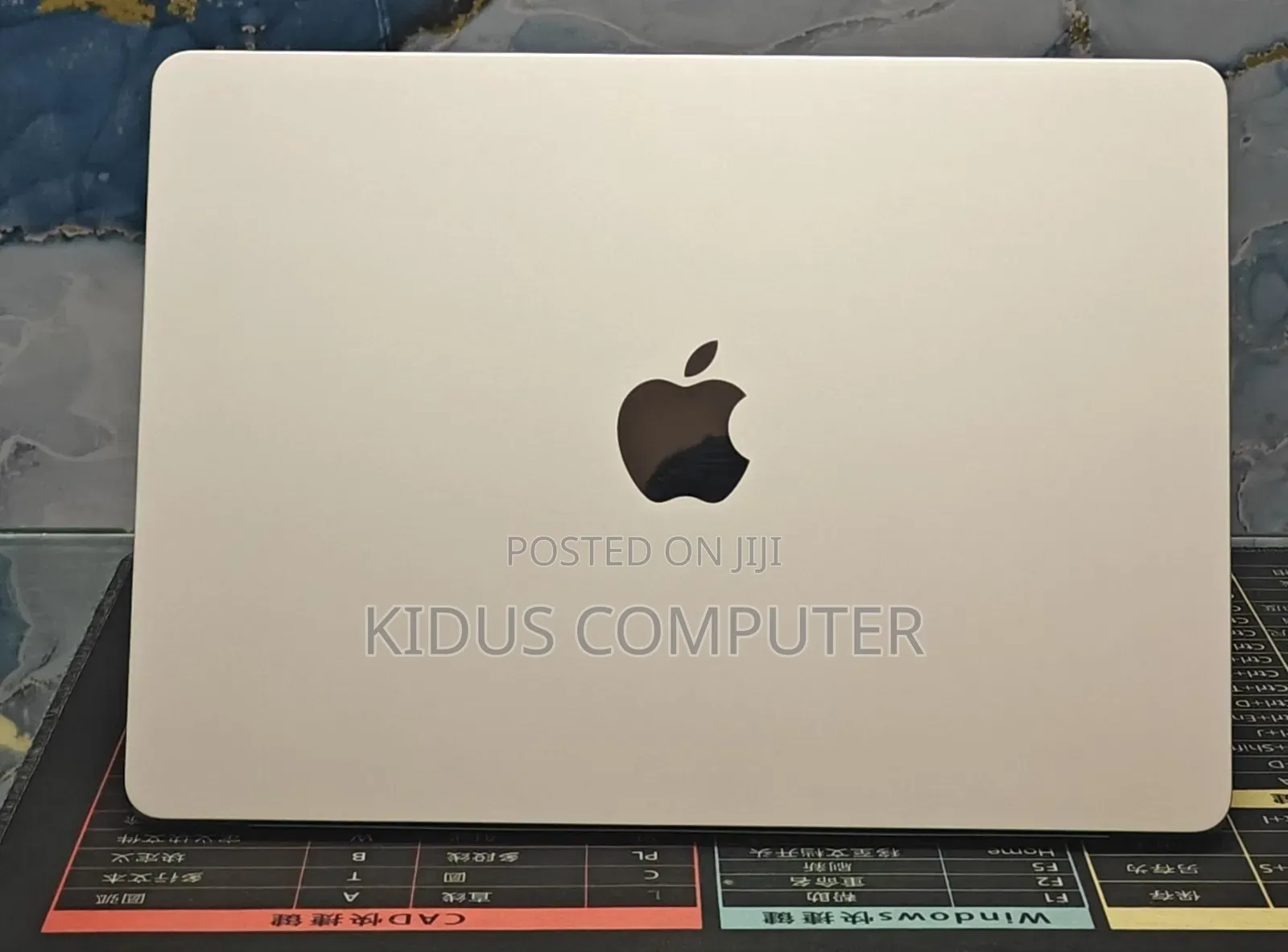 New Laptop Apple MacBook Air 2022 M2 8GB Apple M1 SSD 256GB