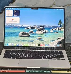 New Laptop Apple MacBook Air 2022 M2 8GB Apple M1 SSD 256GB