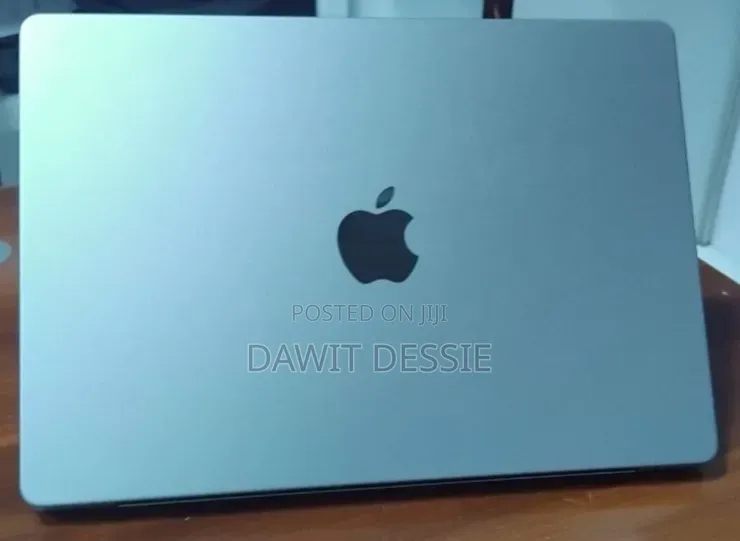 New Laptop Apple MacBook Pro 2021 M1 32GB Apple M1 Pro SSD 512GB
