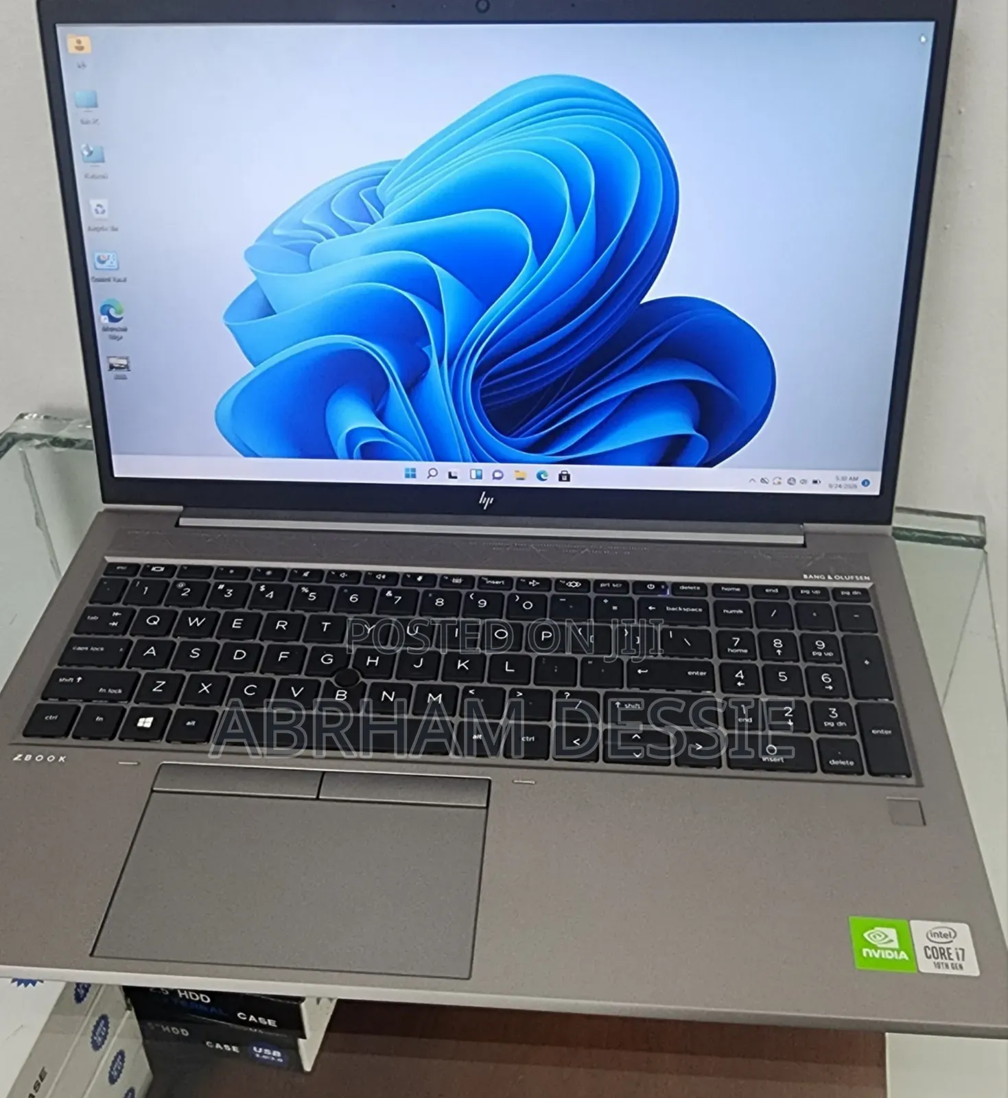 New Laptop HP 16GB Intel Core i7 SSD 512GB