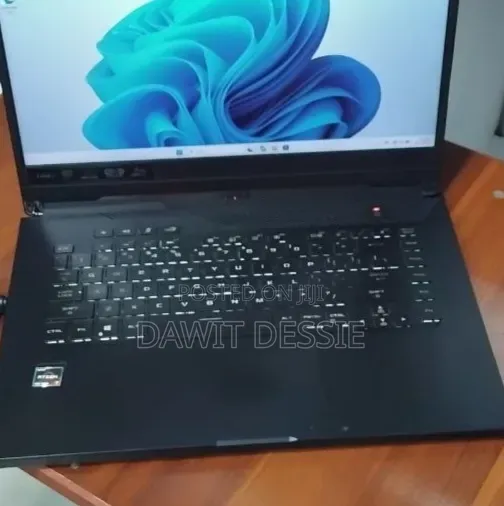 New Laptop Asus 16GB AMD Ryzen 7 SSD 512GB
