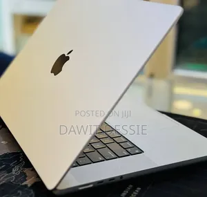 New Laptop Apple MacBook Pro 2021 M1 32GB Apple M1 Pro SSD 1T
