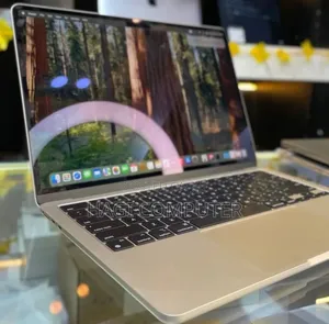New Laptop Apple MacBook Air 2025 M4 16GB Apple M4 SSD 512GB