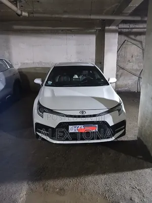Toyota Corolla 2022 White