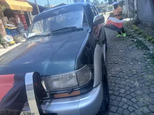 Toyota Land Cruiser 1996 Blue