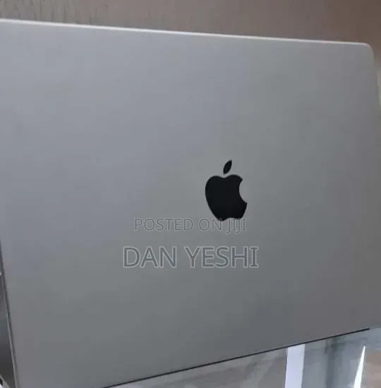 New Laptop Apple MacBook Pro 32GB Apple M1 Pro SSD 512GB
