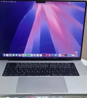New Laptop Apple MacBook Pro 2021 M1 32GB Apple M1 Pro SSD 512GB