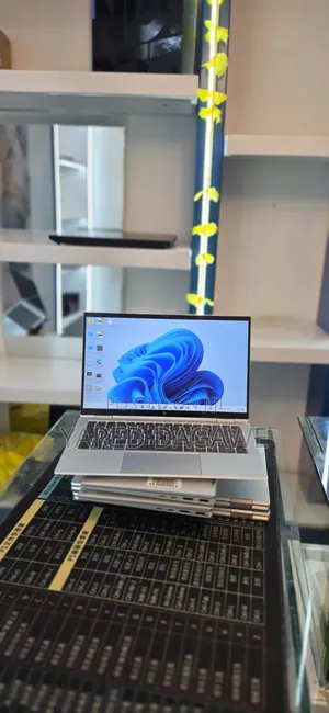 New Laptop HP EliteBook x360 1030 G8 16GB Intel Core i7 SSD 512GB